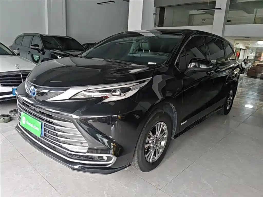 Toyota Sienna 2023