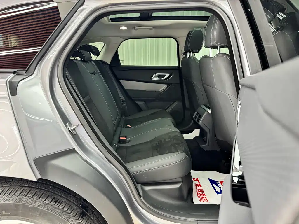 Land Rover Velar — миниатюра 18