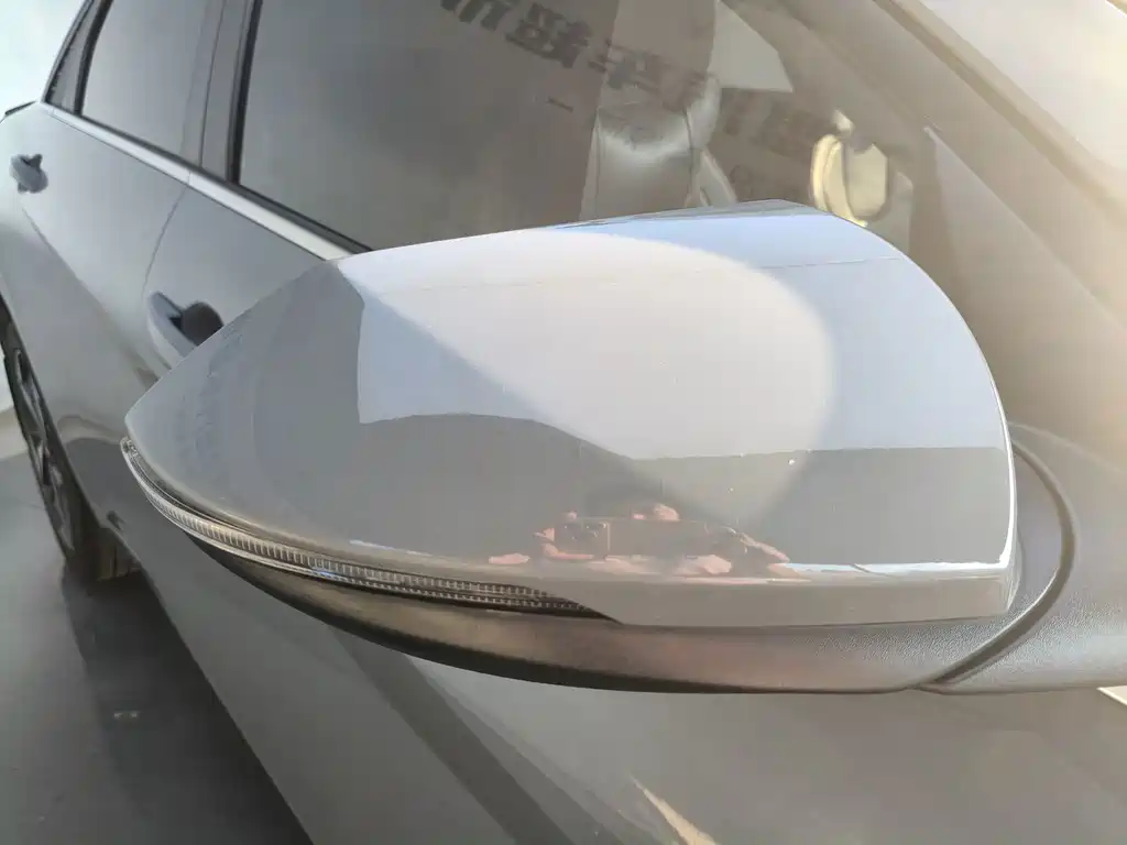 Hyundai Elantra — миниатюра 25