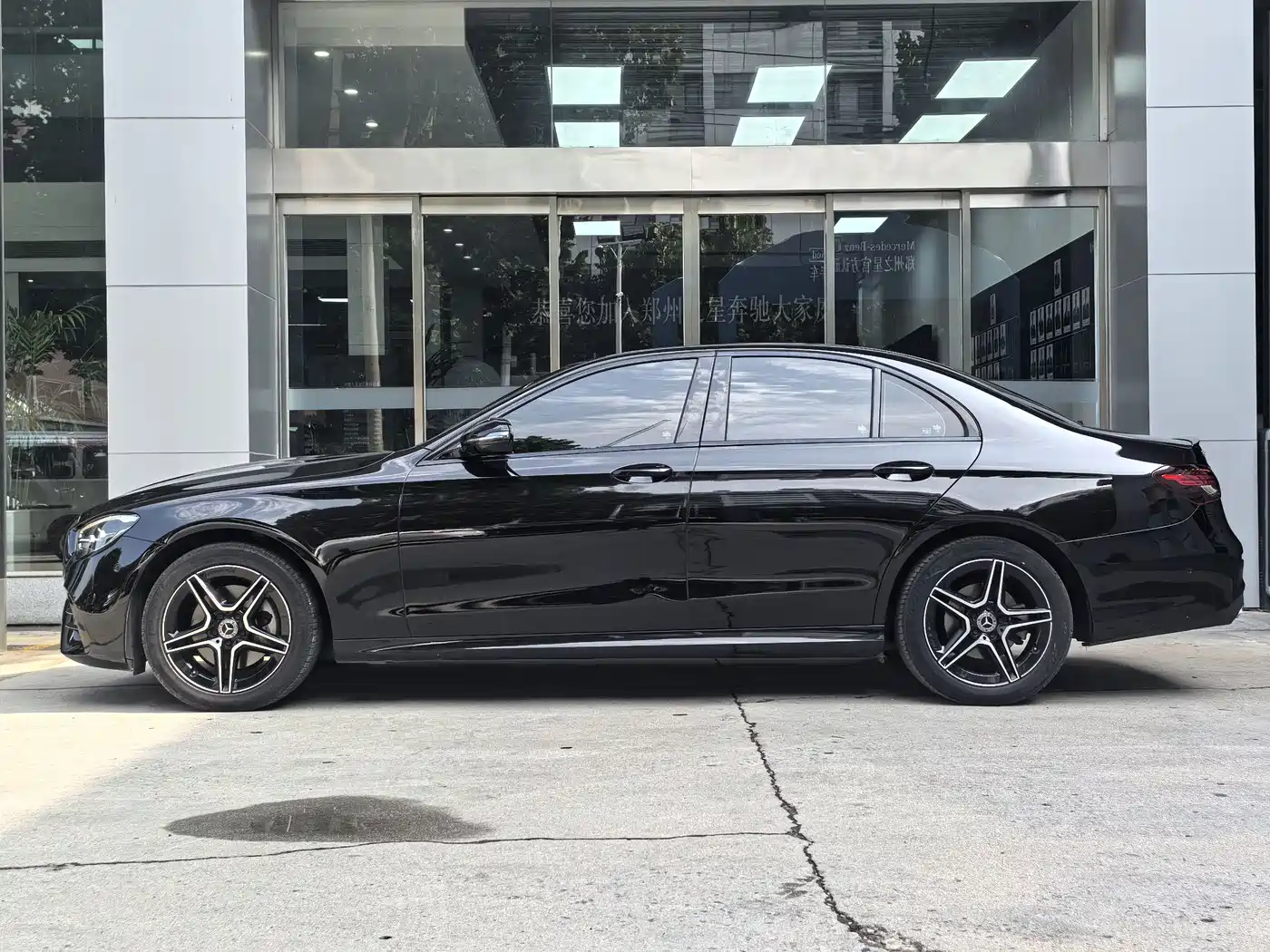 Mercedes-Benz E-Class id 4622303 из Китая 18