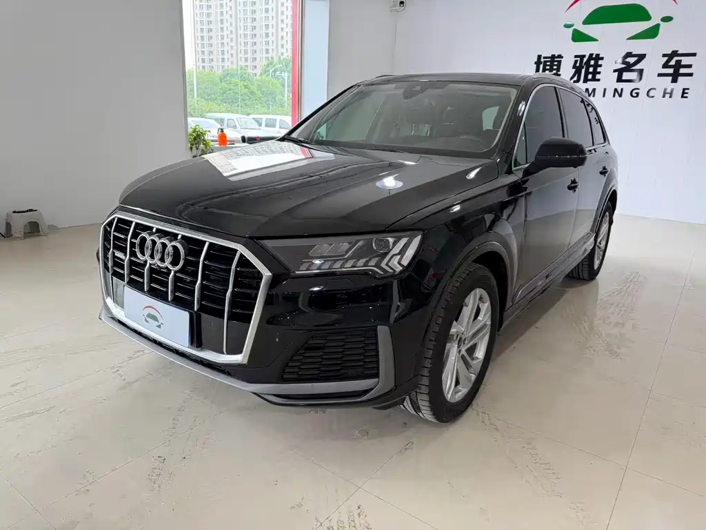 Audi Q7 2023 45 TFSI quattro S line Sport