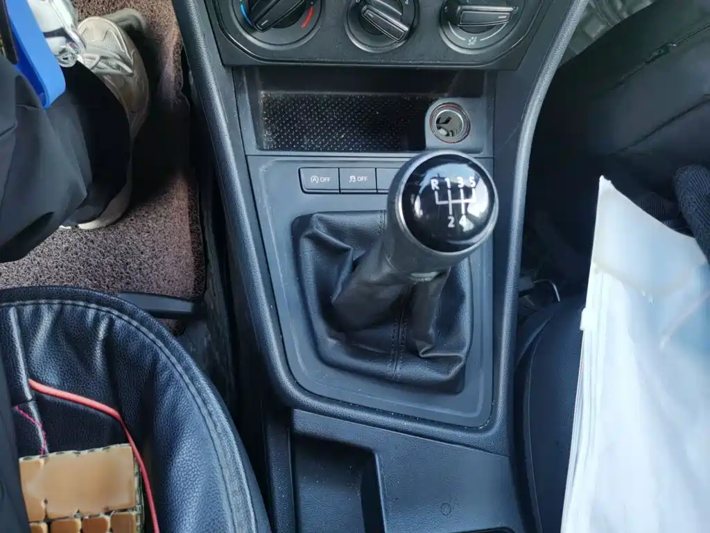 Volkswagen Lavida — миниатюра 7