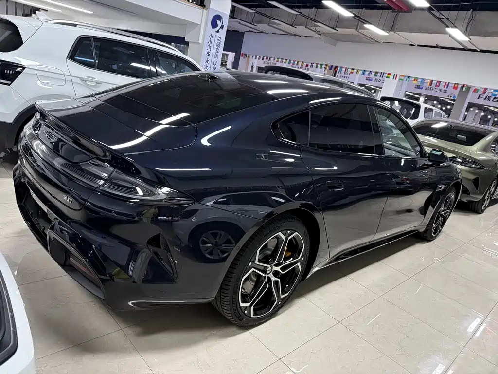 XIAOMI CAR XIAOMI SU7