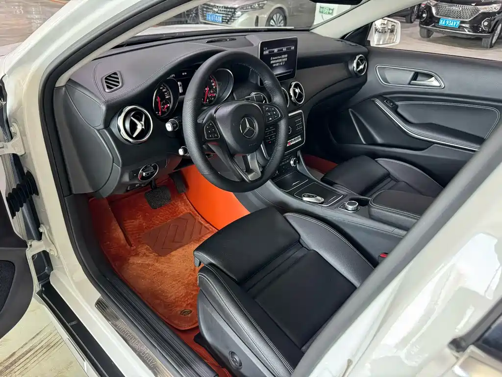 Mercedes-Benz GLA — миниатюра 7