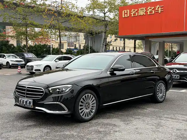 MERCEDES-BENZ E CLASS