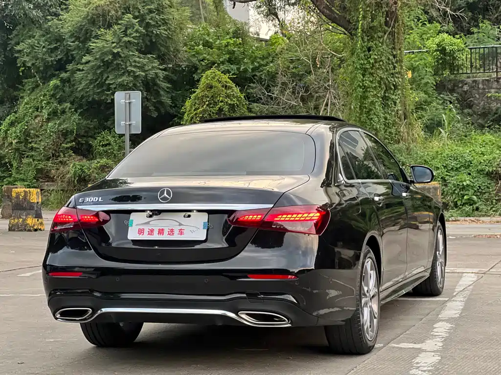 Mercedes-Benz E-Class — миниатюра 58