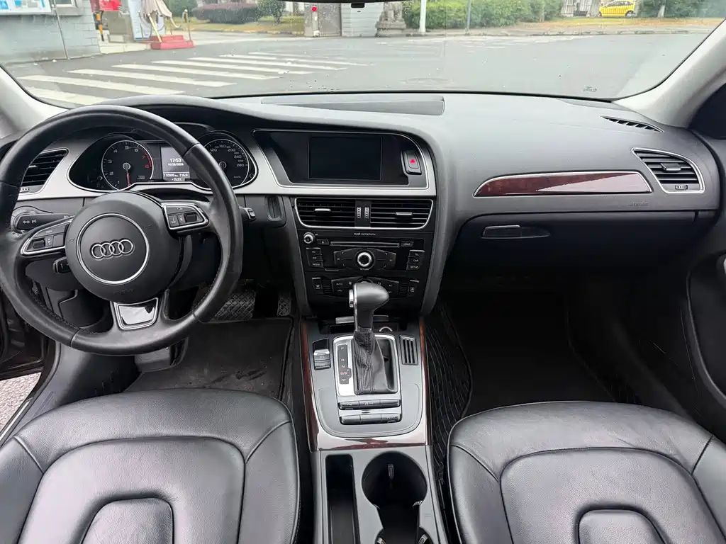 Audi A4L — миниатюра 12
