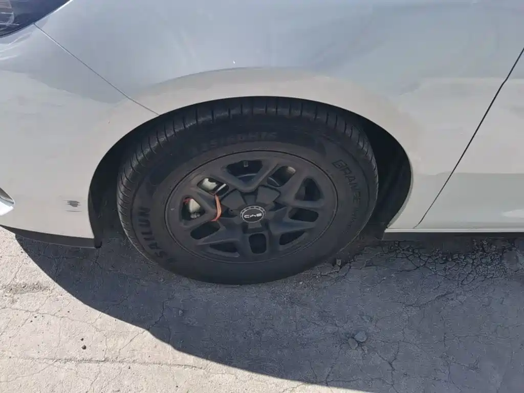 BYD Seal 05 DM-i — миниатюра 23