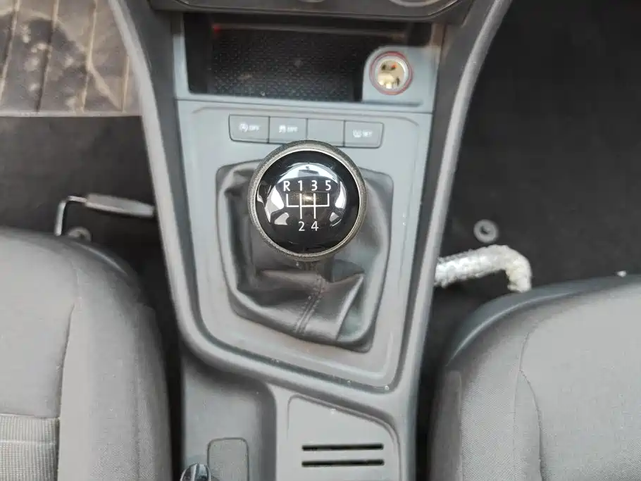Volkswagen Lavida — миниатюра 16