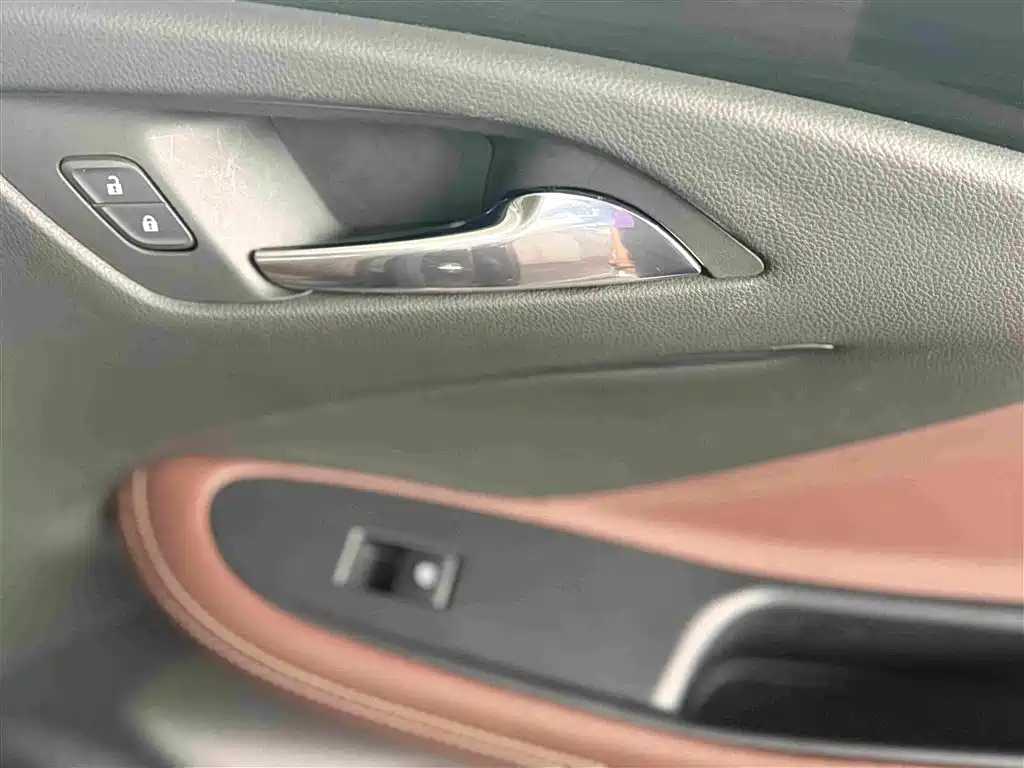 Buick Envision Plus — миниатюра 14