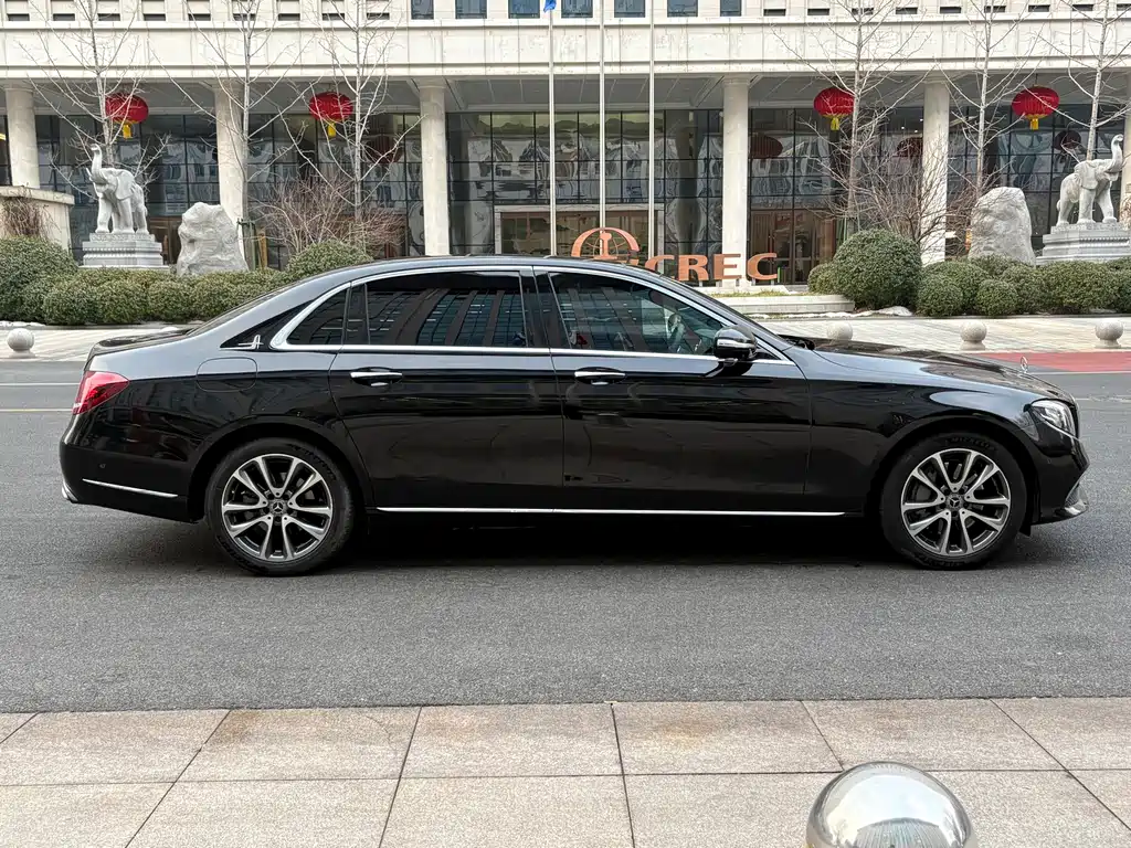 Mercedes-Benz E-Class E 2019 E 300 L Luxury