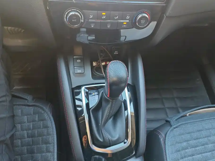 Nissan Qashqai — миниатюра 15