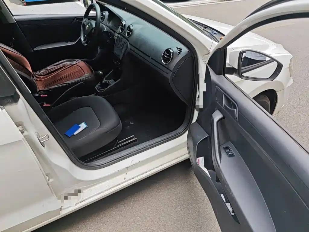 Volkswagen Jetta — миниатюра 19
