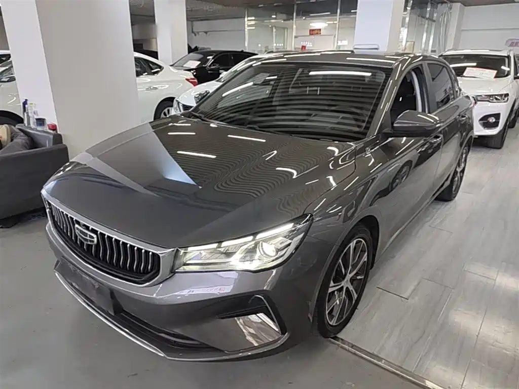 Geely Emgrand 2023