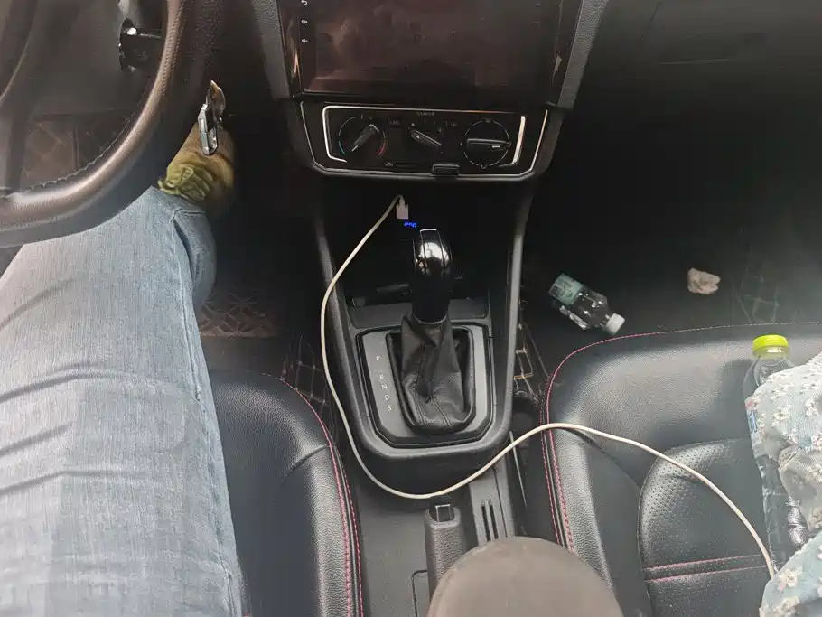 Volkswagen Santana — миниатюра 16
