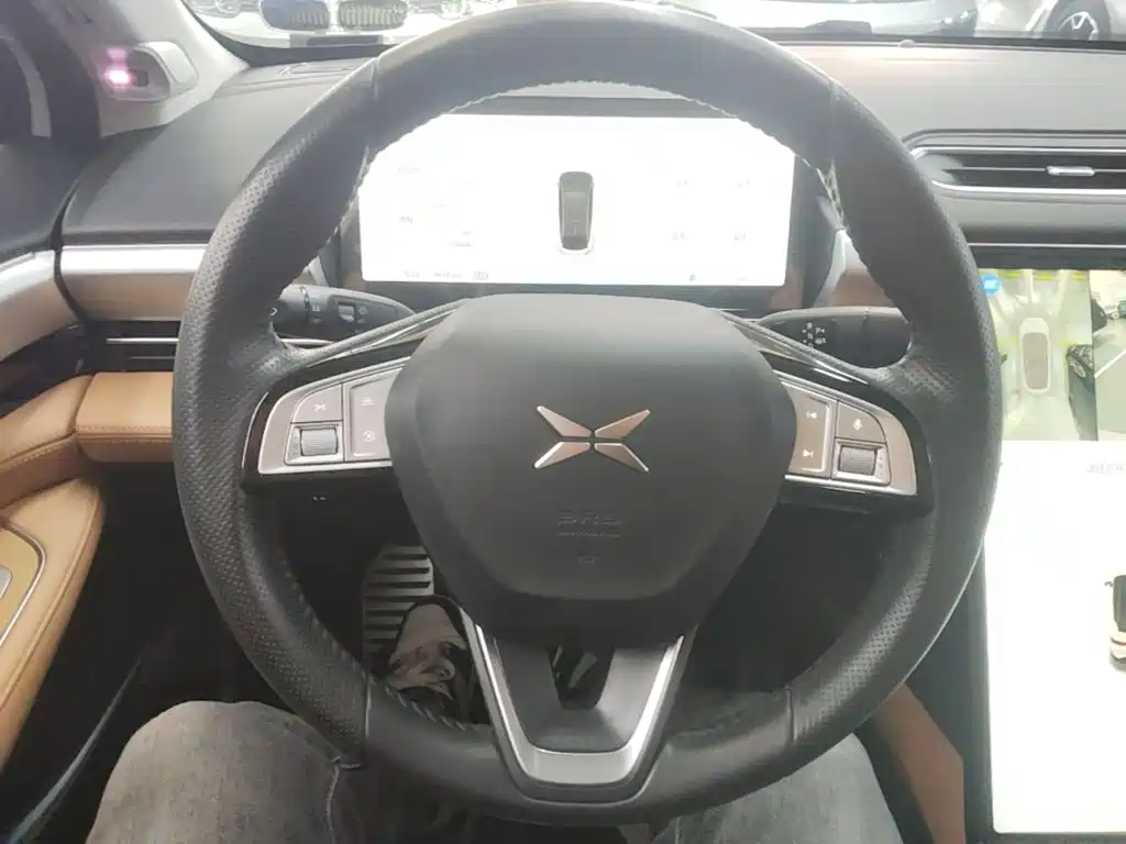 XPeng P5 — миниатюра 11