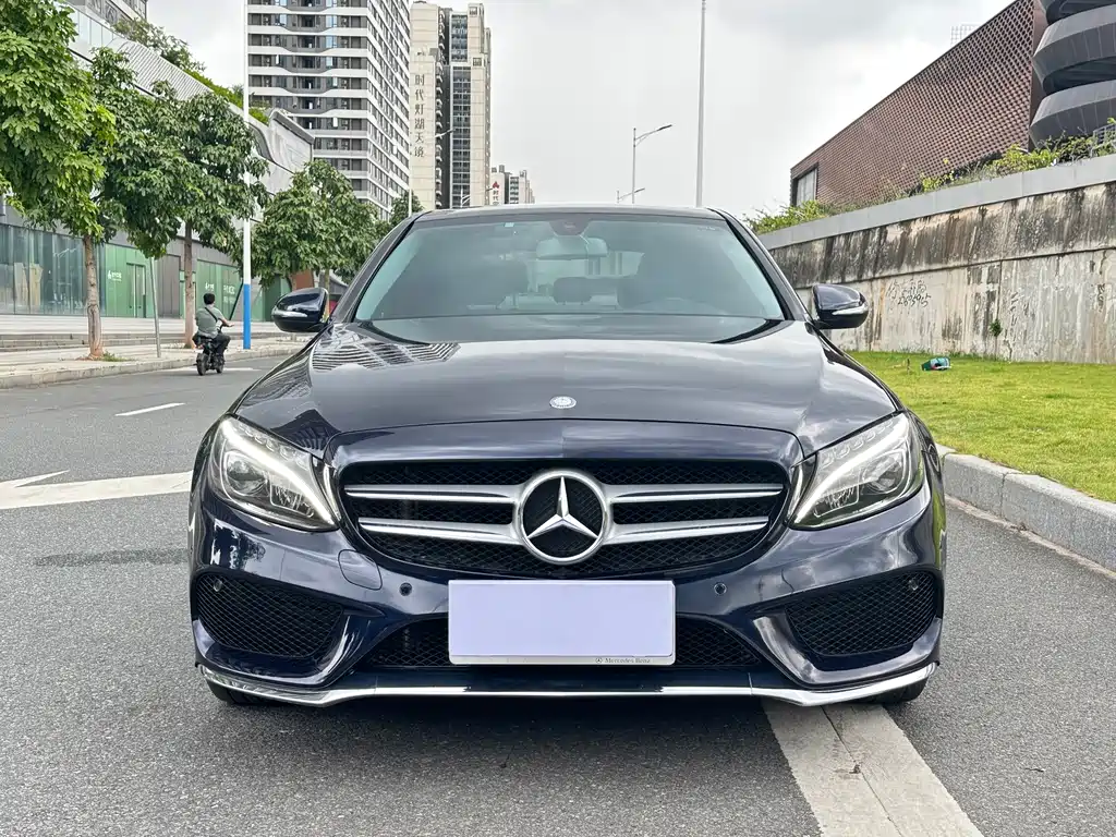 Mercedes-Benz C-Class — миниатюра 2