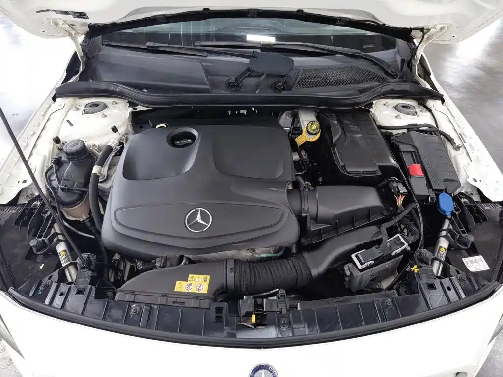 Mercedes-Benz GLA — миниатюра 6