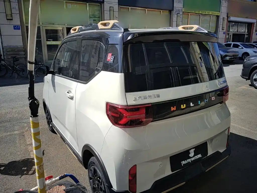 Wuling MINIEV — миниатюра 5