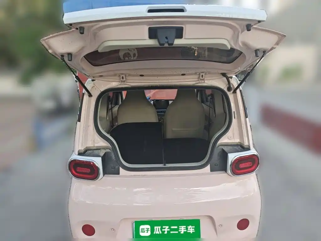 Wuling MINIEV — миниатюра 10