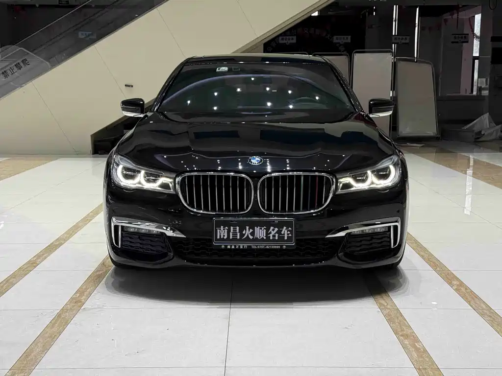 BMW 7 Series — миниатюра 2