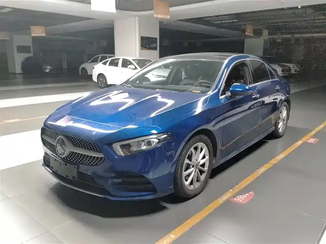 MERCEDES-BENZ  A CLASS 2023
