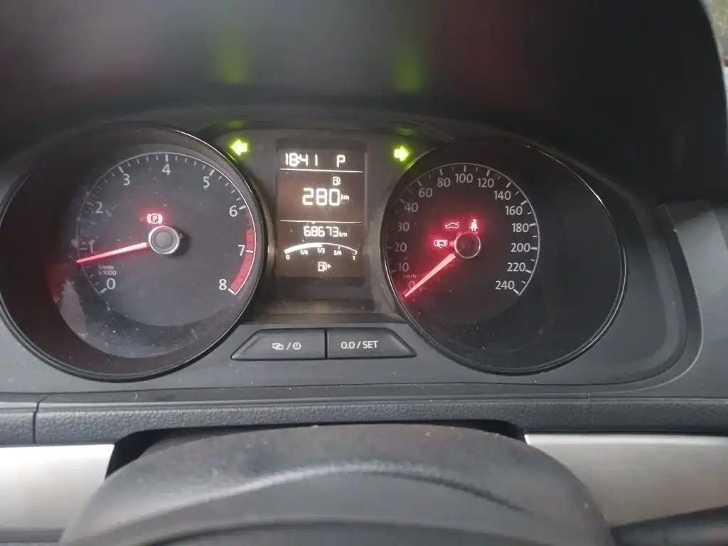 Volkswagen Lavida — миниатюра 5