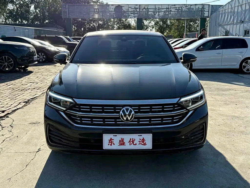 Volkswagen Sagitar — миниатюра 2