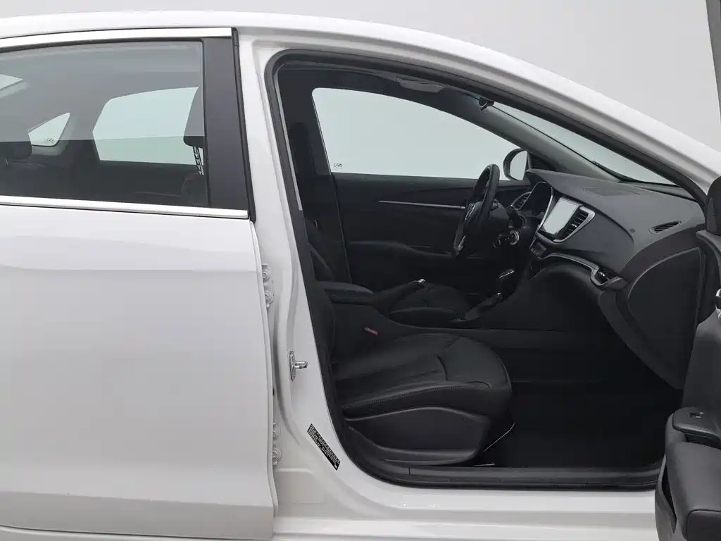 Buick Excelle — миниатюра 23