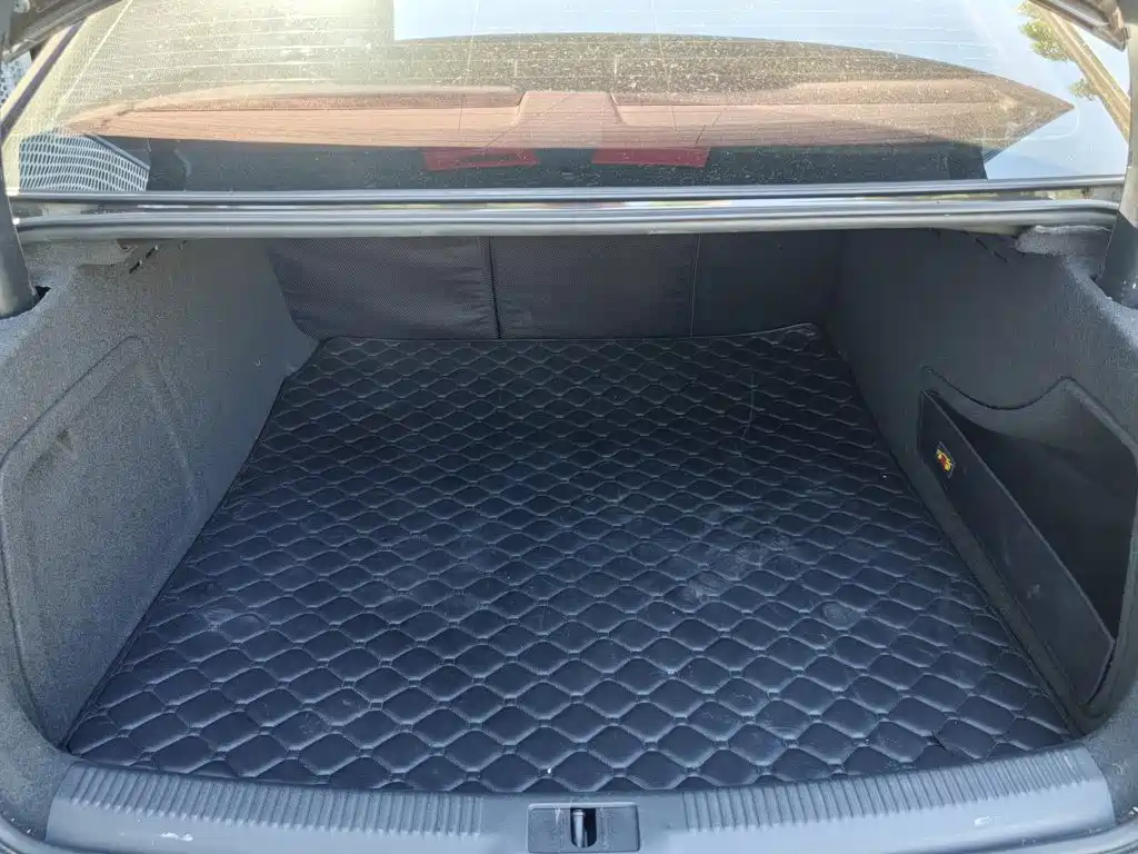 Audi A4L — миниатюра 10