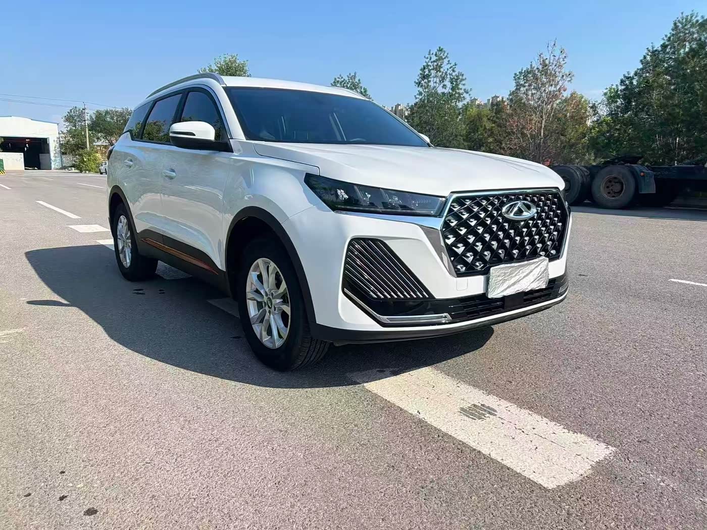 CHERY Tiggo 7 1.5 л 2025 г. Белый, пробег 5000 км
