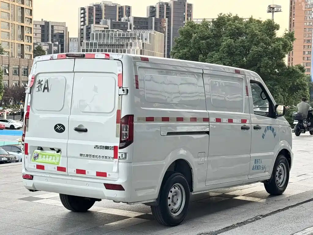 Geely Shuailing — миниатюра 5
