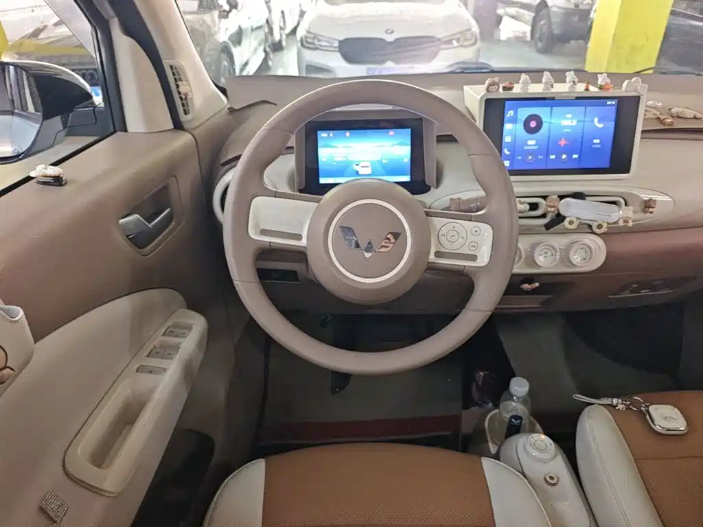 Wuling MINIEV — миниатюра 11