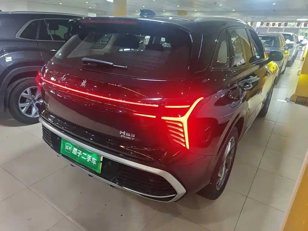 Hongqi Hongqi HS3 PHEV — миниатюра 7
