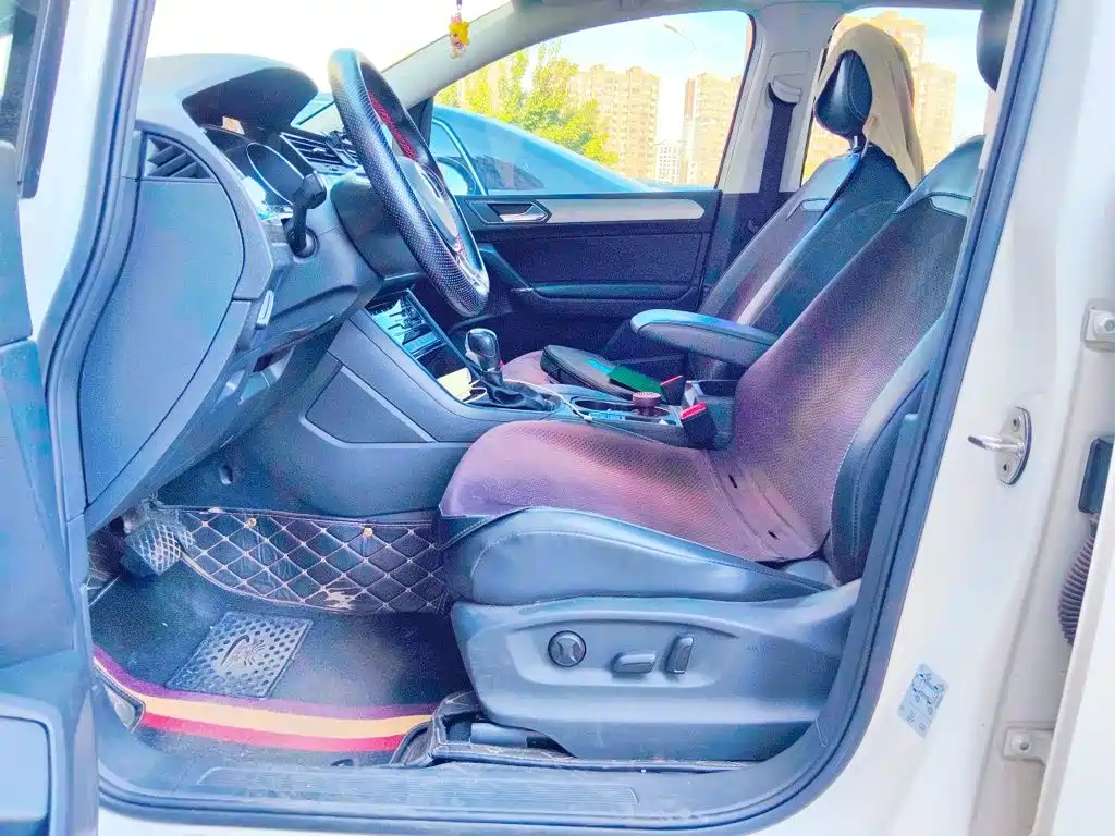 Volkswagen Touran — миниатюра 11