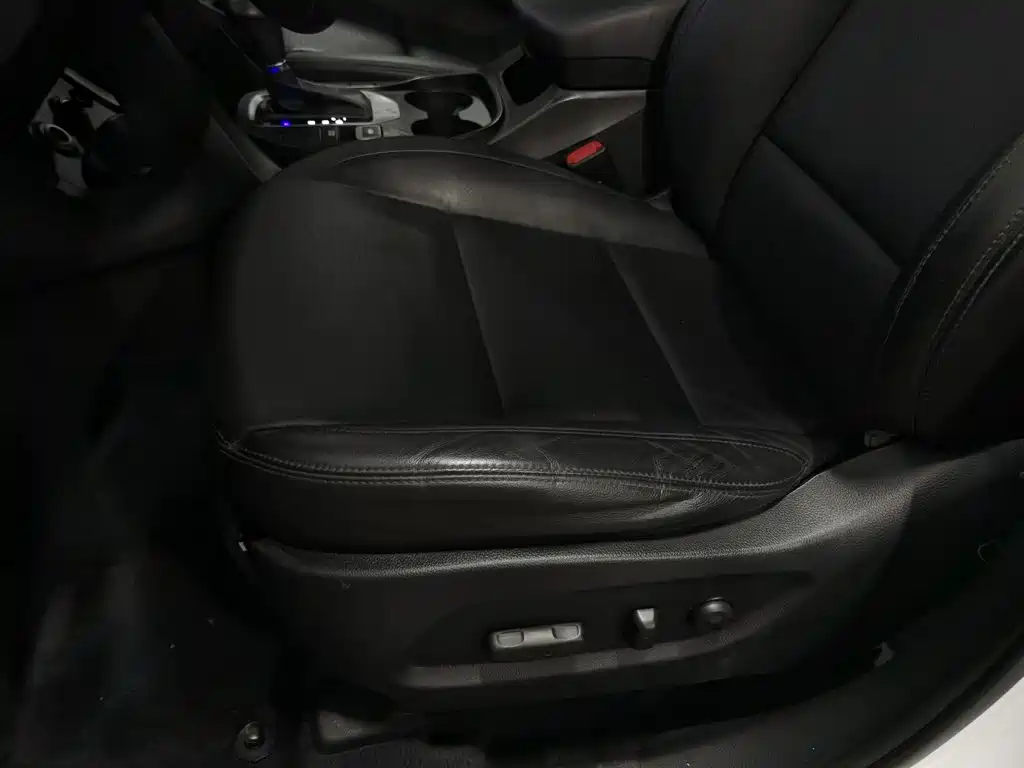 Hyundai Santa Fe — миниатюра 20