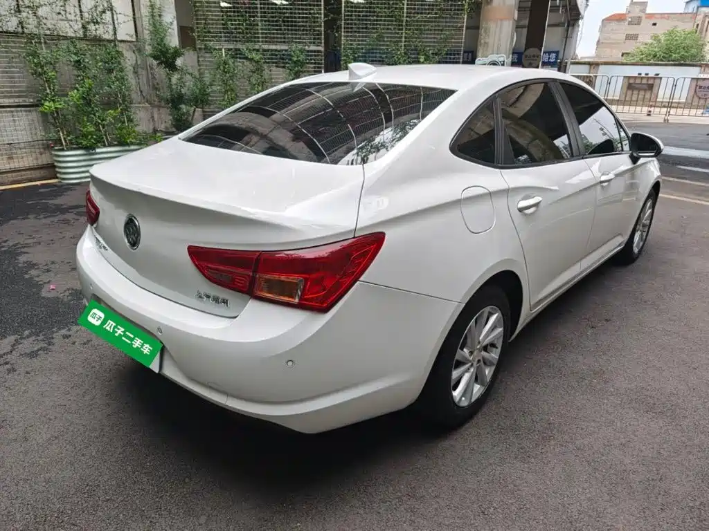 Buick Verano — миниатюра 7