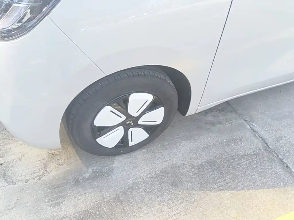 Wuling MINIEV — миниатюра 23