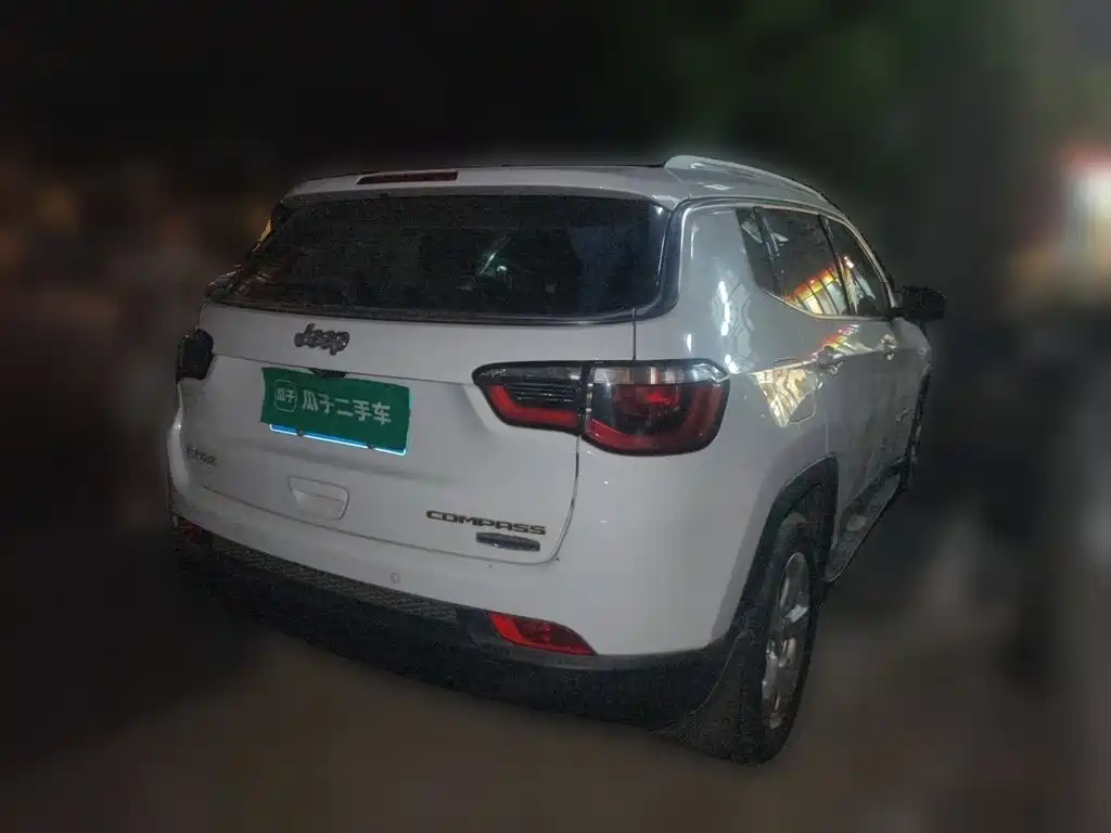 Jeep Compass — миниатюра 4