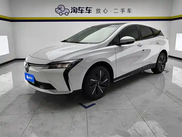 BUICK SLIGHTLY BLUE 6 2024