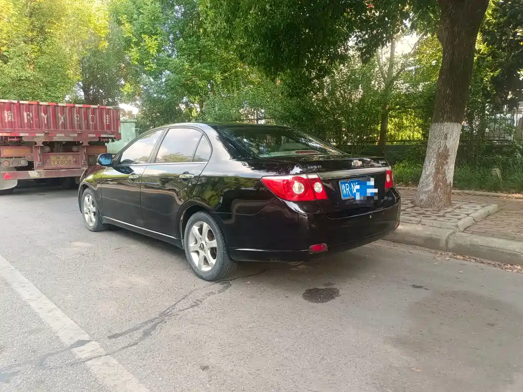 Chevrolet Epica — миниатюра 8