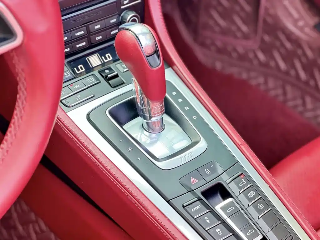 Porsche 718 2018 Boxster 2.0T