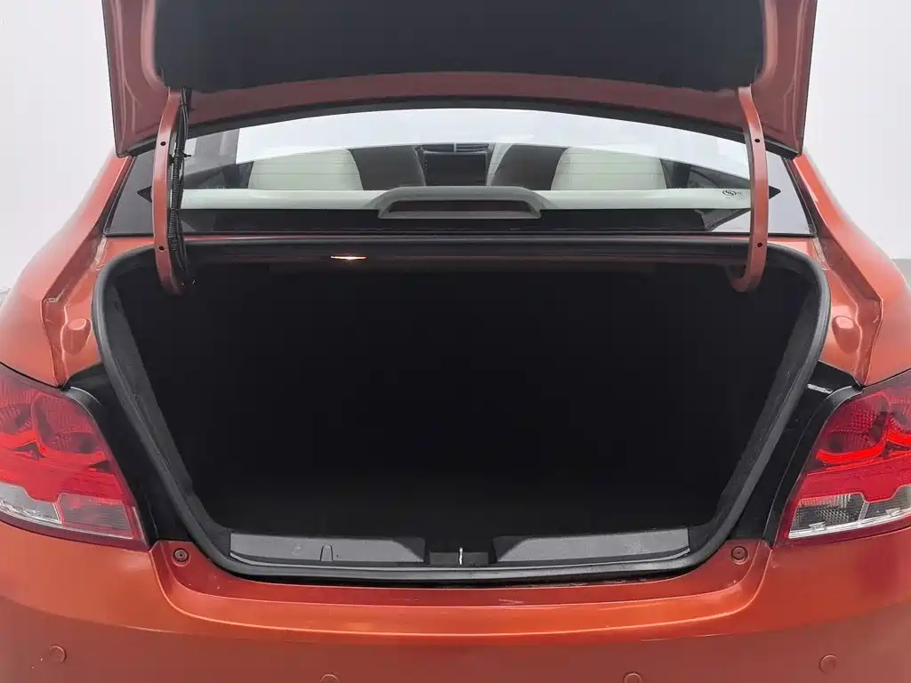 Chevrolet Sail — миниатюра 16