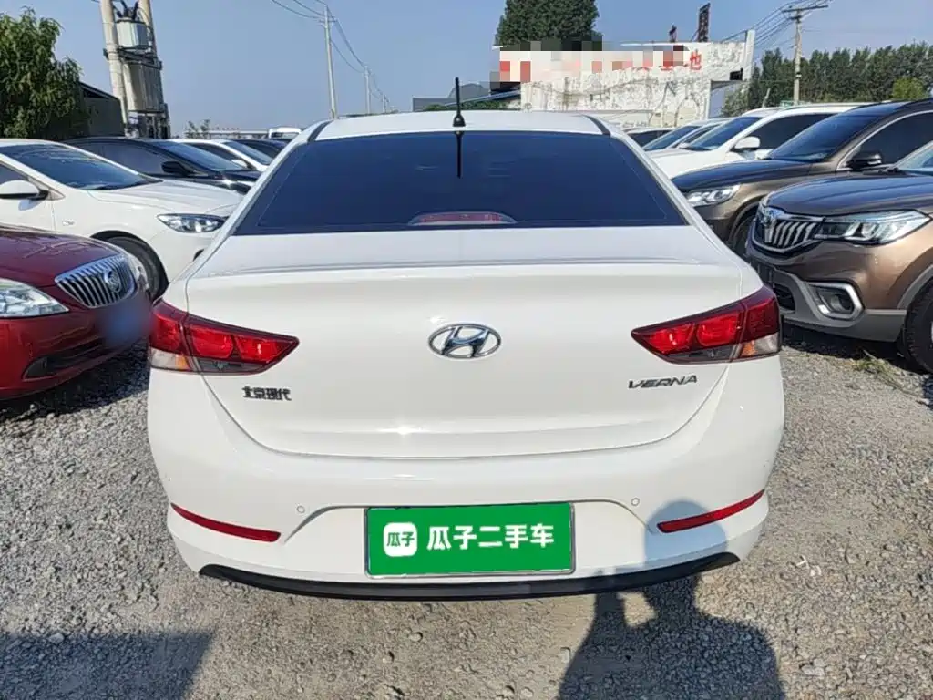 Hyundai Verna — миниатюра 6