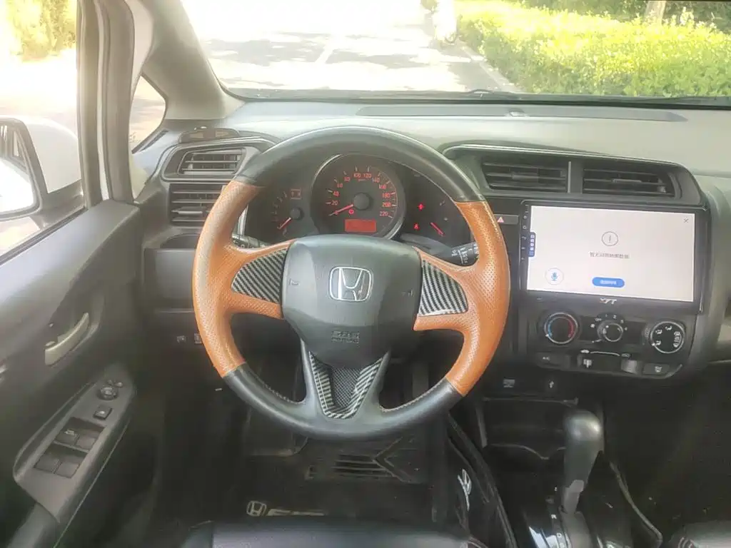 Honda Fit — миниатюра 11