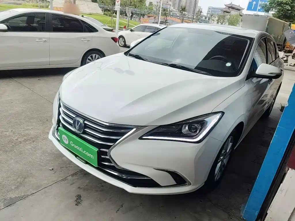 Changan Eado — миниатюра 2