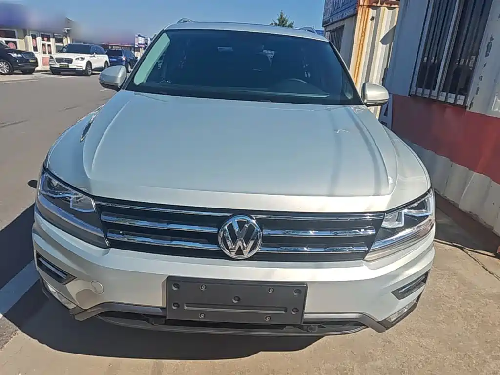 Volkswagen Tiguan L — миниатюра 3