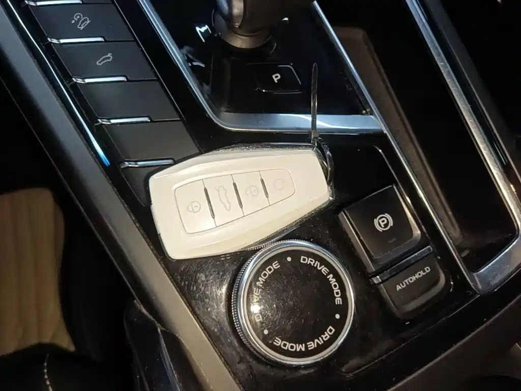 Geely Boyue — миниатюра 9
