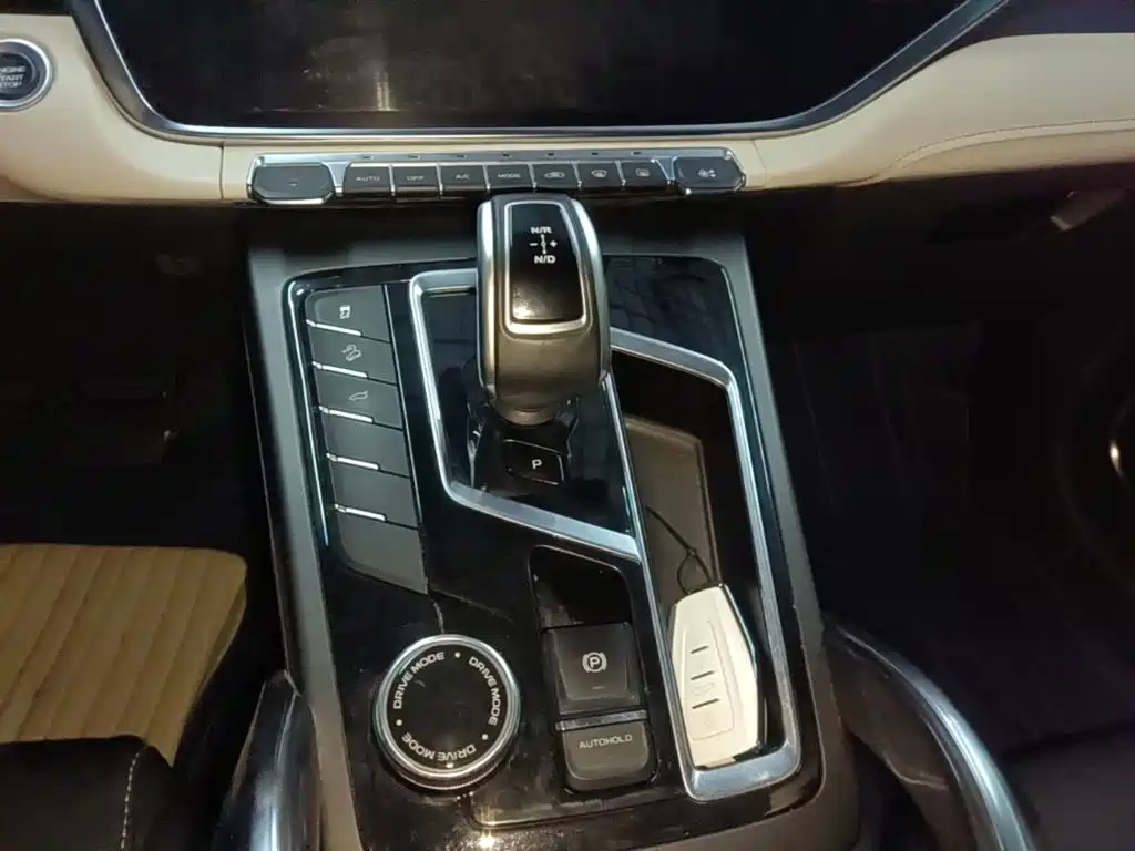 Geely Boyue — миниатюра 14