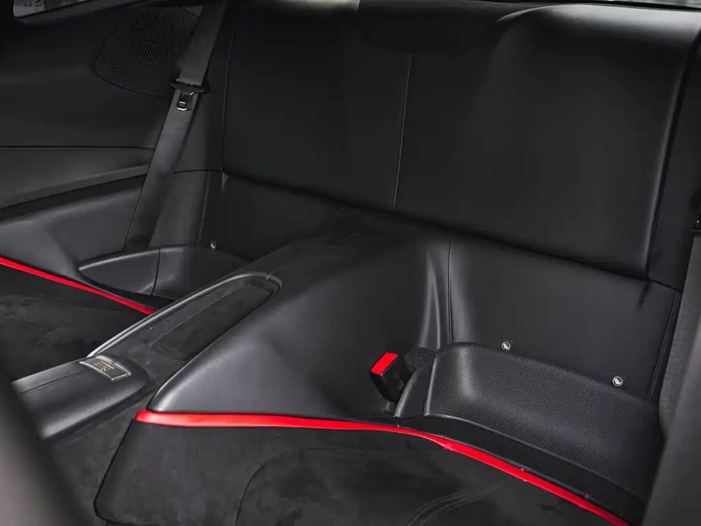 Ferrari Roma — миниатюра 20